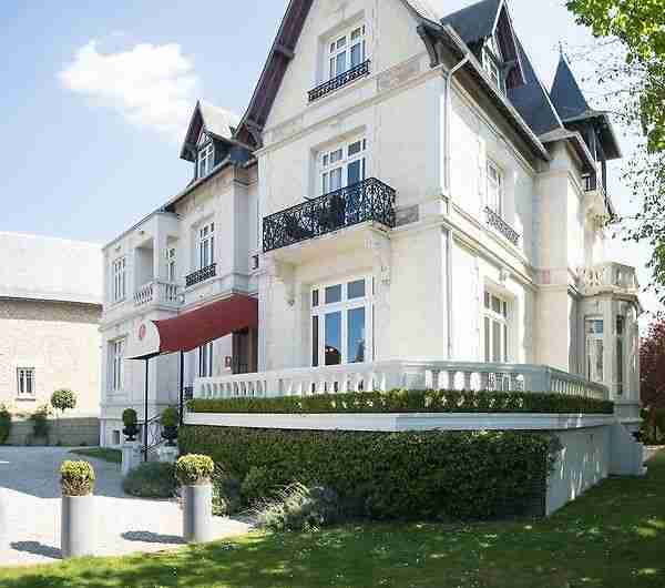 81 L'Hotel