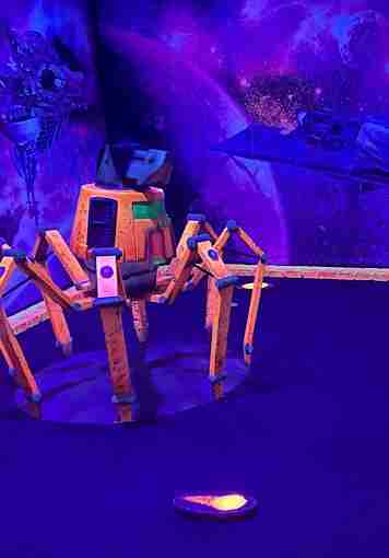 Blacklight Mini Golf
