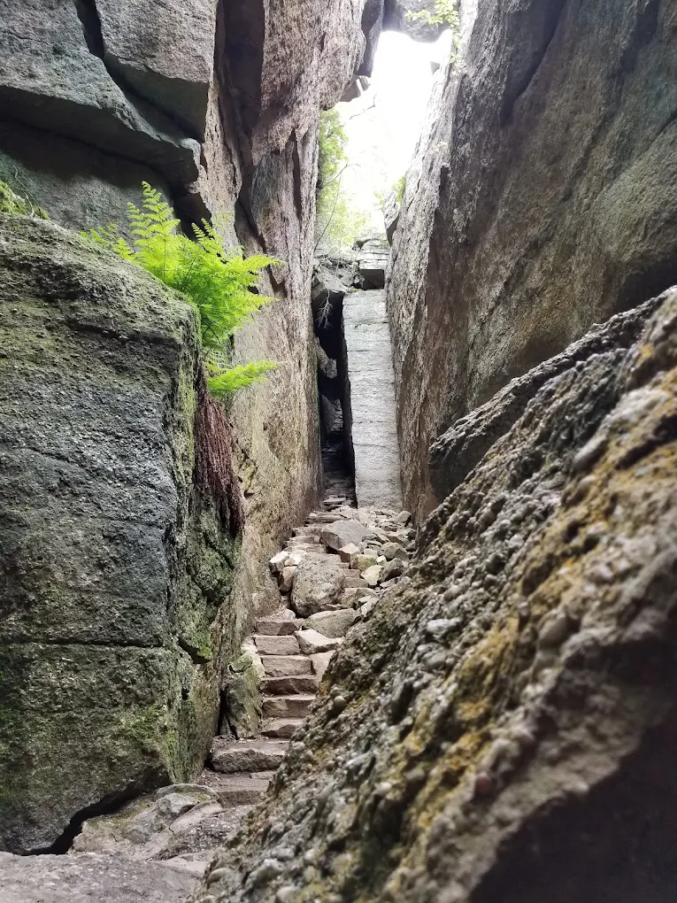 Ellenville Fault Ice Caves