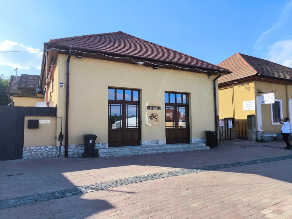 Kerestir R' Shaye'les house where he used to live קערעסטיר הכנסת אורחים
