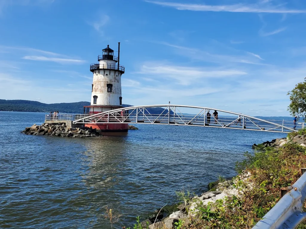 Kingsland Point Park and the Sleepy Hollow Lighthouse