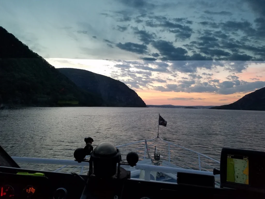Hudson River Adventures: Pride of the Hudson
